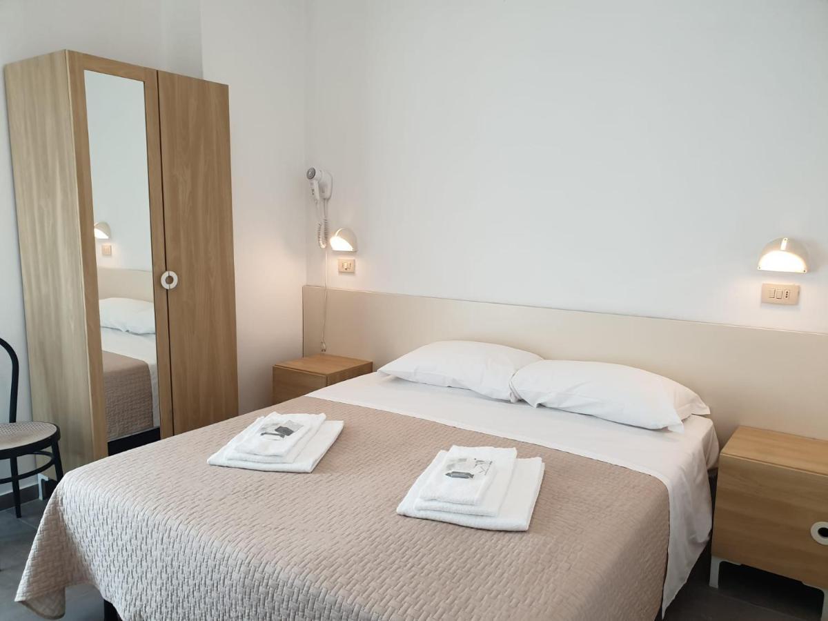 Hotel Baden Baden Rimini Extérieur photo